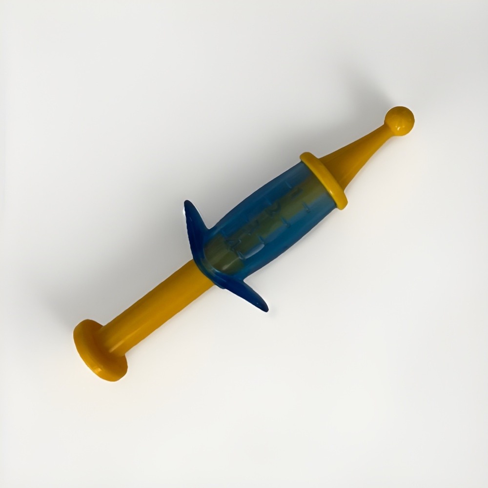 Fisher Price Plastic Shot Syringe Replacement Plastic Blue Yellow Doctor Nurse
